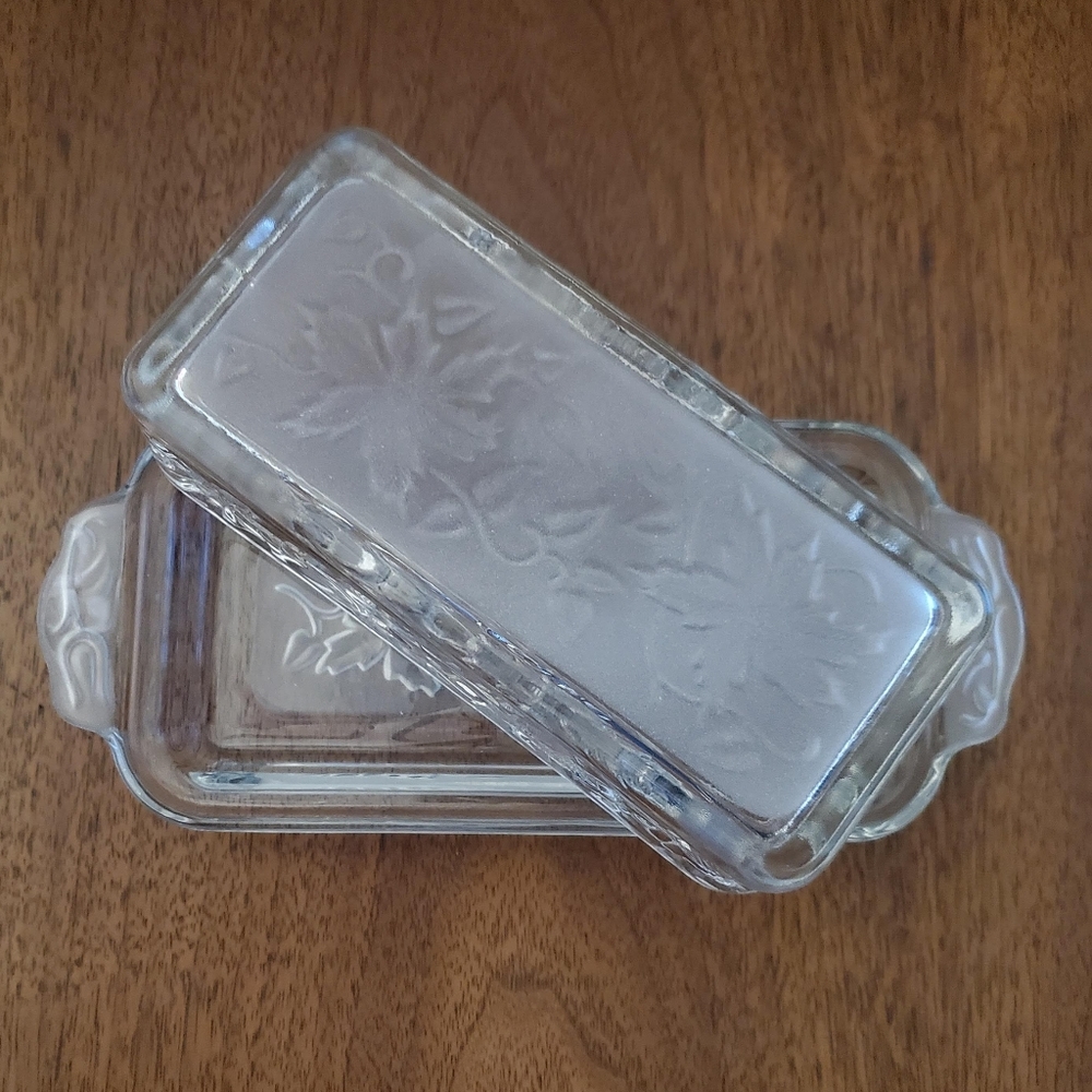 Fantasia by Princess House Covered Butter Dish